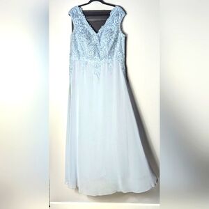 Beautiful Blue Formal Dress Oleg Cassini